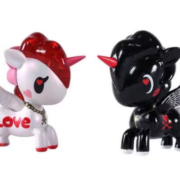 Rare Tokidoki Unicorno 2016 or 2017 Love Valentine 2 Pack Exclusive New in Box - Picture 1 of 6